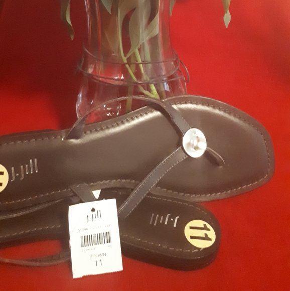 Sandles - Picture 2 of 4